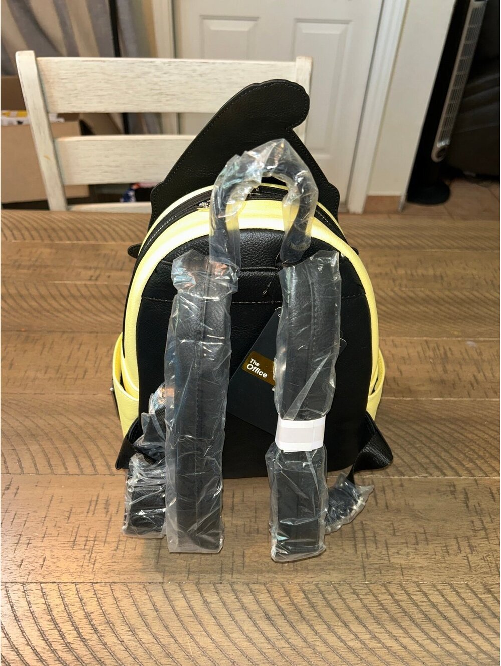 Loungefly The Office Dwight Schrute Elf Mini Backpack NWT - Picture 4 of 7
